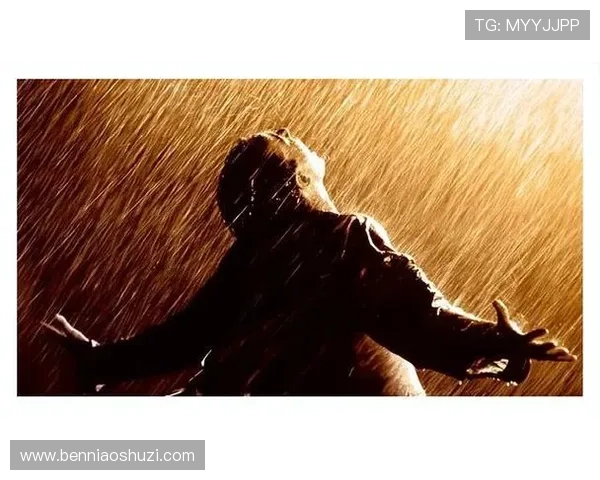 围绕住在十字架里的母亲展开一段命运交织的家族救赎传奇 围绕住在十字架里的母亲展开一段命运交织的家族救赎传奇